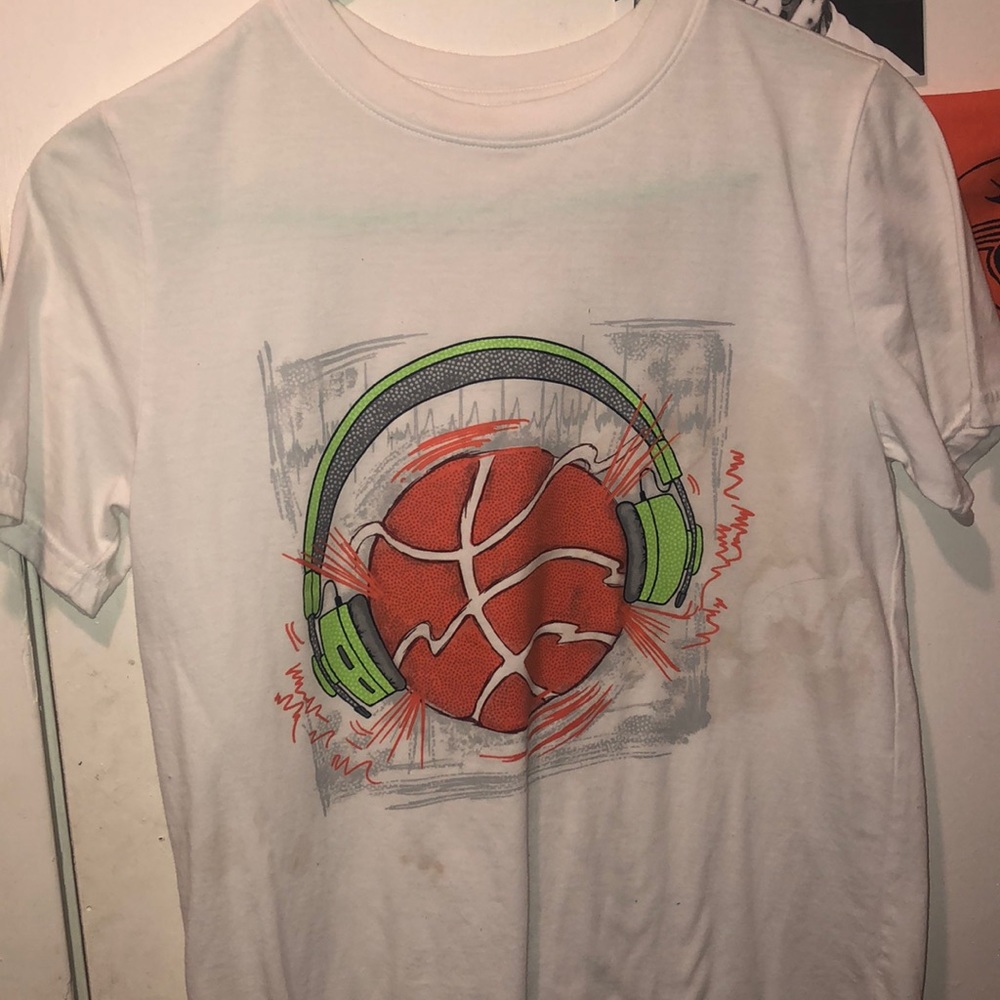 basketball tee
